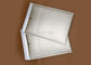 A bolha clara branca do protetor amorteceu encarregados do envio da correspondência, anti envelopes do invólucro com bolhas de ar da RUB